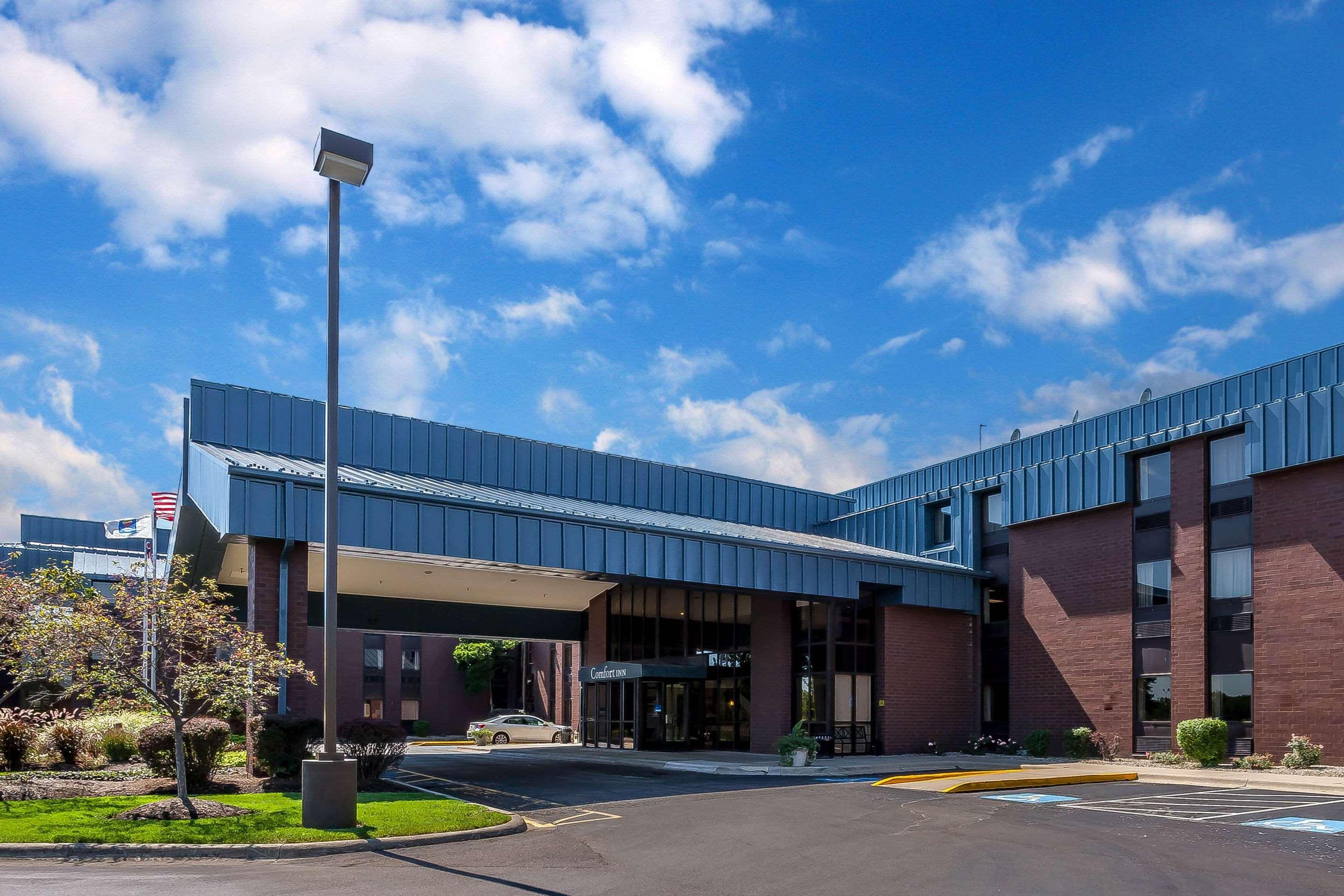 Comfort Inn - Hall Of Fame Canton Exterior photo